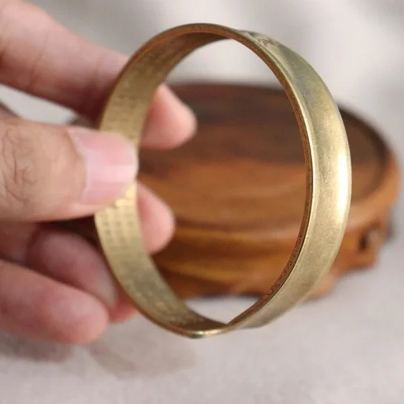 Brass Sanskrit blessings bracelet - Picture 3 of 7